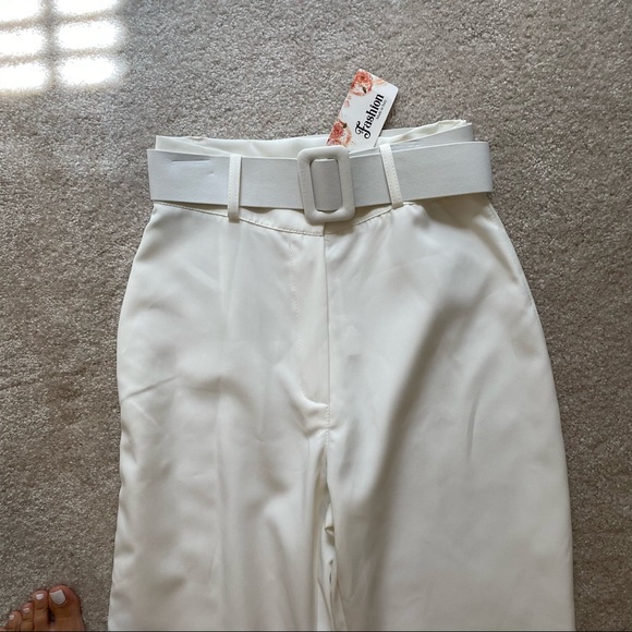 WHITE PANTS WITH BELT - Picture 9 of 10